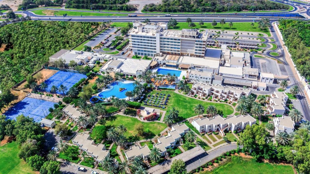 Staycation - Radisson Blu Hotel & Resort, Al Ain