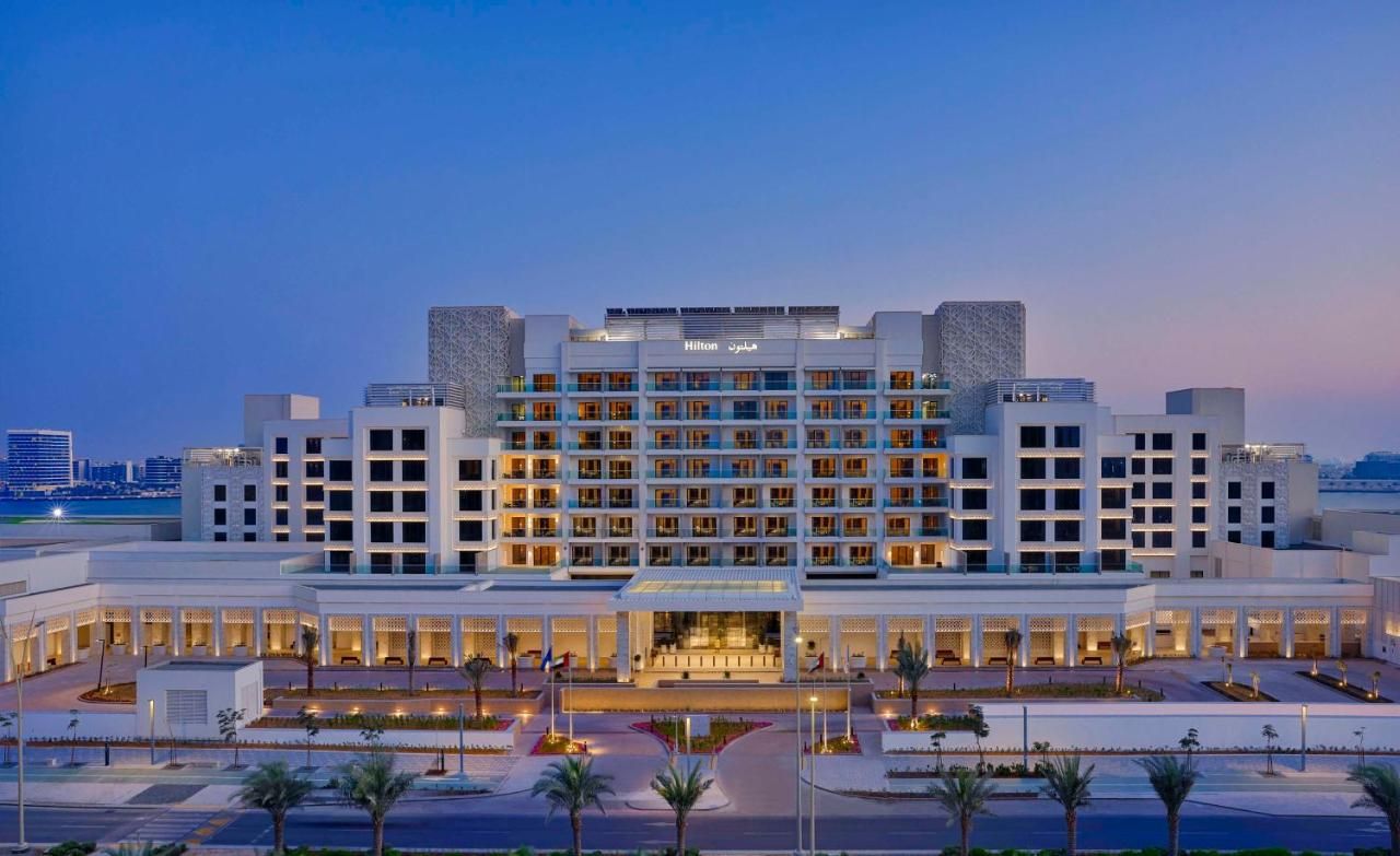 Staycation - 5* Hilton Abu Dhabi Yas Island with Park Access