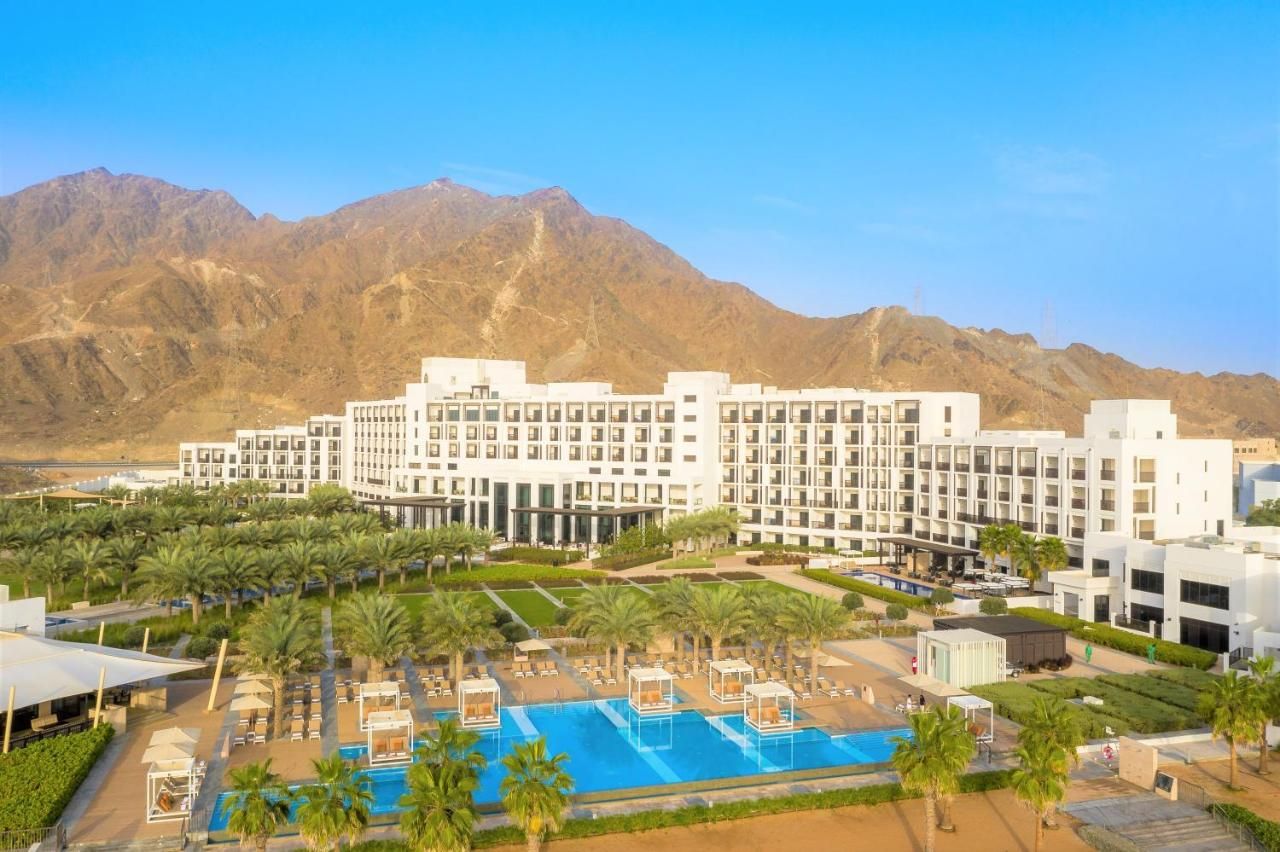 Staycation - 5* Intercontinental Fujairah Resort stay with Breakfast