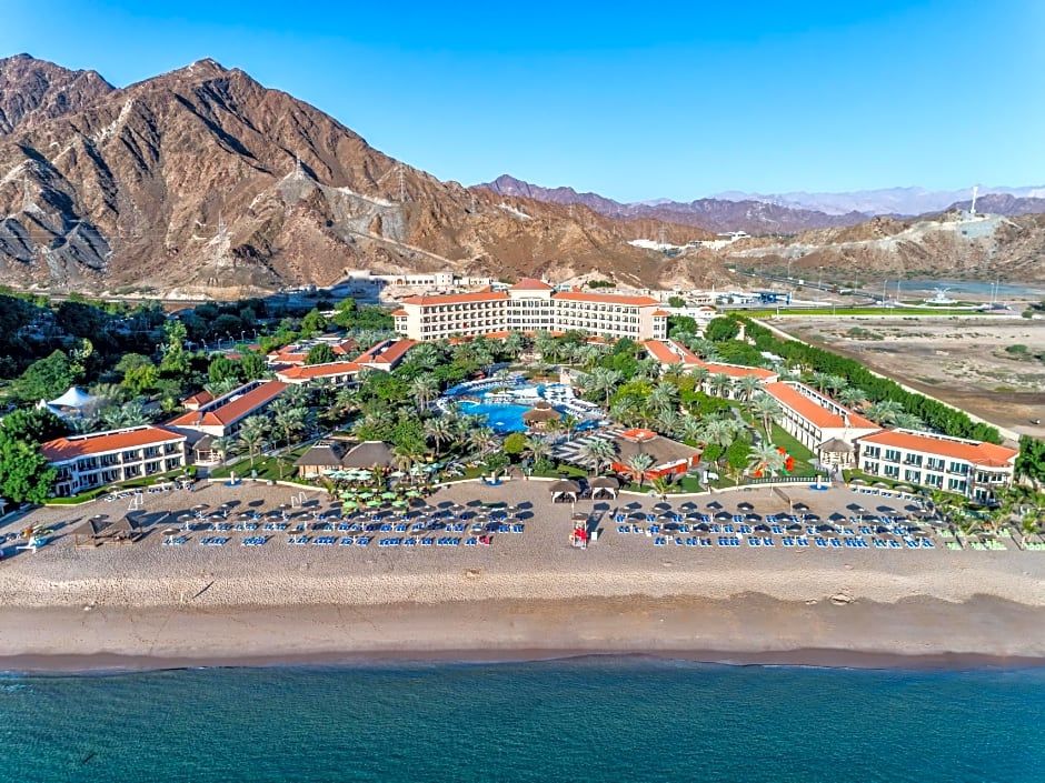 Staycation - 5* Fujairah Rotana Resort & Spa